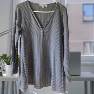 Simply Noelle Gray Long Sleeve Henley Top